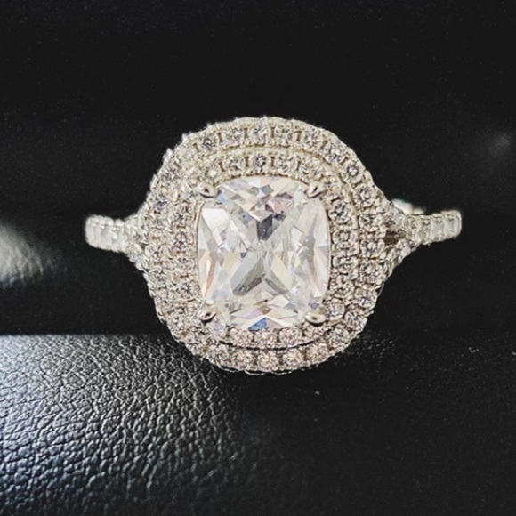 **NEW Diamond 💍 Sterling Silver Engagement Ring - Picture 3 of 5